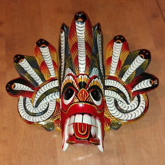 Handmade Beautiful Sri Lankan Traditional Cobra Tiki Mask - Picture 1 of 7